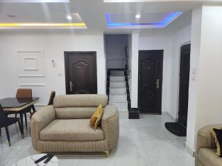 Bedosky Guesthouse - Enugu - 3