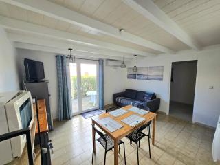 SANTOLINES : Charmante maisonnette avec piscine proche Etang - Marseillan - 8