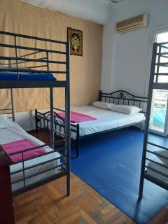 SHARED ROOMS NEAR ACROPOLIS & MONASTIRAKi area - Athene - 2
