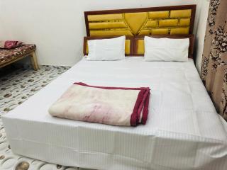 Shri Yamuna Bhawan - 3