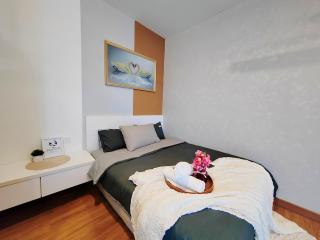 Symphony Tower Premium Studio with Wi-Fi & Netflix - Serdang - 3