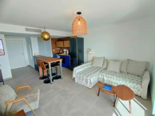 LE MILLESIME OLIVIER : Vue exceptionnelle sur la baie, appartement moderne avec une chambre et parking privé. - Marseillan - 3