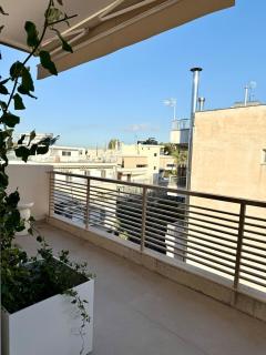 Sunny Downtown Glyfada Penthouse - Athens - 2