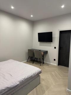 Moyenne Apart Hotel - Rivne - 1