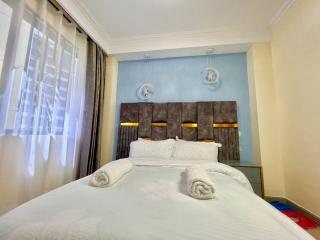 modern retreat residencies with amazing breathtaking city views, heated swimming pool ,gym ,private ample parking space which offers a luxurious living and children playground in kilimani - 9