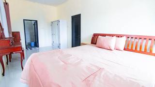 Villa Triplet 3 with Rooftop and Balcony - Batu - 8