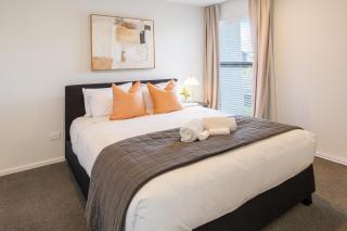 Warm and Comfy Home with Carpark near CBD - 2