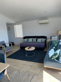 Private Bedroom in Large 2 Bedroom Deluxe Shared Apartment - - 6
