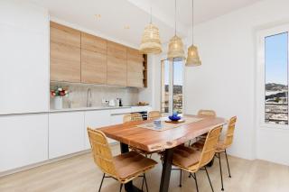 Modern 2 Bedroom Overlooking Cannes Old Port - Cannes - 8