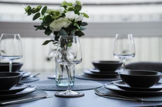 Elegant 2BR City Centre Balcony by Victoria - 1