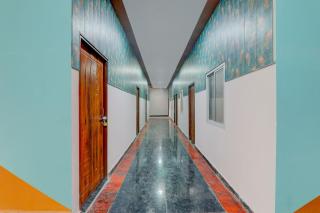 Hotel O CM Paradise - Alambagh - 5