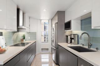 Renovated 3-Bedroom Marina Condo - Los Angeles - 8