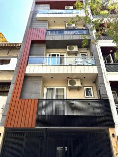 Divine India Service Apartment 3Bhk,J-267 - 3