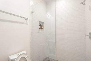 Unit 3 1Bed Room with Queen plus Sofa Bed in the Heart of DC - 7