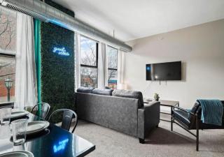 X 2BR Apartments in the Heart of Downtown CLE - 8