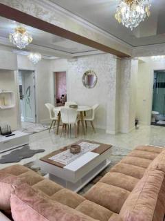 Moonlight Apartments Mamaia - 2