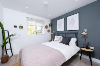 Bridge House Apartments - Free Parking - Shottery - 8