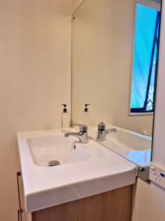 Serene Stay - Hamilton - 1