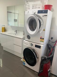 Wine & Waves Hideaway! - Morphett Vale - 3
