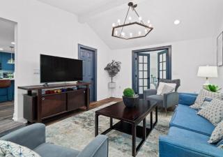 Luxury Home in the Heart of Gordon Square - Cleveland - 9