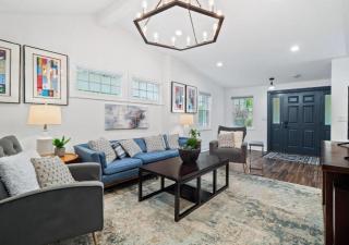 Luxury Home in the Heart of Gordon Square - Cleveland - 4