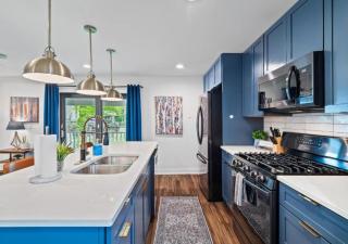 Luxury Home in the Heart of Gordon Square - Cleveland - 1
