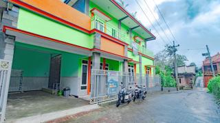 Villa Panderman Asri with Private Pool and Rooftop - Tlekung - 1
