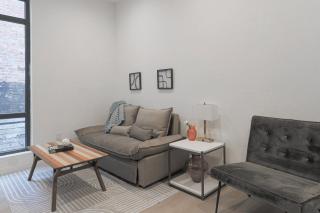 Unit 5 Cozy 1 Bed Room with Queen Bed plus Sofa Pullout - 4