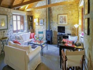 Welcoming Holiday Home with Garden in Leonidio - 9