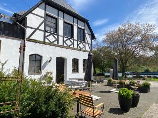 Weingut Krupka Riverside - 1