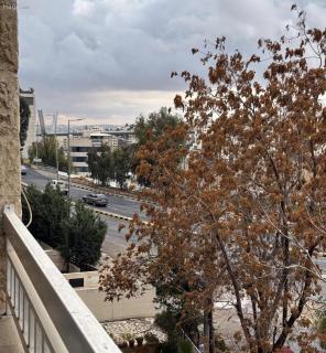 شقة مفروشة للايجار مميزه هادئه امنه ذات اطلاله رائعه - Amman - 7