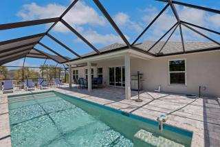 Poolside Sunset in South Gulf Cove - Port Charlotte - 8