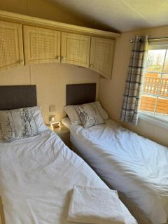 Stunning Caravan Whithorn3 - 7