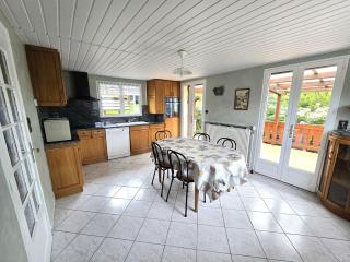 Chalet sous les sapins, calme, superbe vue avec piscine et sauna - Gerbamont - 9