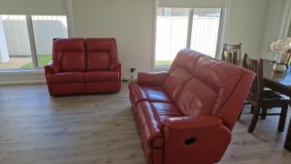 Modern home with Private ensuite - North Wagga - 8
