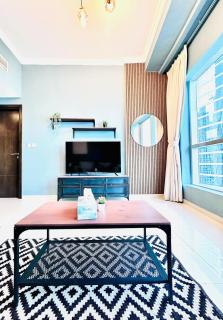 Bright and Modern Condo in Dubai Marina - 6