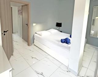 Sant Central Deluxe Apartments - 1