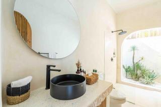 Imagine Villa, 4 Bedroom, Prime Location in Canggu - Canggu - 6