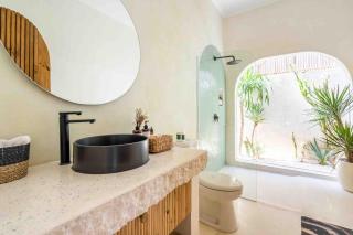 Imagine Villa, 4 Bedroom, Prime Location in Canggu - Canggu - 2