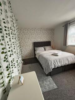 Spacious & Comfortable flat Near Airport & City - Wythenshawe - 4