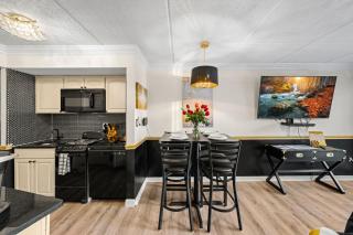 Walk to Anakeesta Romantic 1BR w Fireplace - Gatlinburg - 3