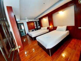 Lacasa Mountain View Hotel - Vang Vieng - 9