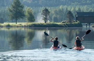 Lake views, spa, king bed, Golf Club amenities - 8