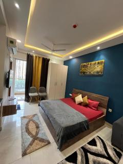 Coco Sunset View Suites - Noida - 7