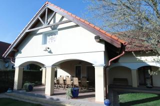 Calm Luxury Villa Original Artworks Free Parking - Šamorín - 2