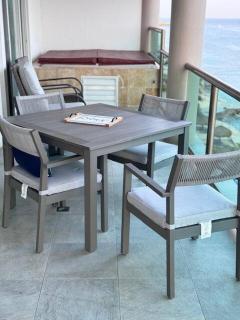 Oceanfront Luxury -4-King Suites Dive Pick Ups-Walk to Dining & Shops - Cozumel - 6