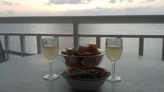 Oceanfront Luxury -4-King Suites Dive Pick Ups-Walk to Dining & Shops - Cozumel - 3