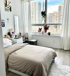 Modern & Stylish Condo Downtown - 8