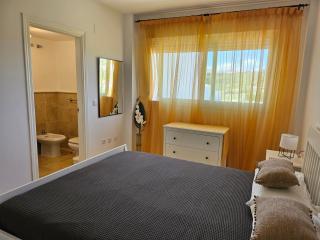 3 bedrooms with pool & parking, close to sea and Gibraltar - Manilva - 2