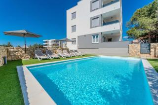 Villa Anita apartments with a pool - Novalja - 4